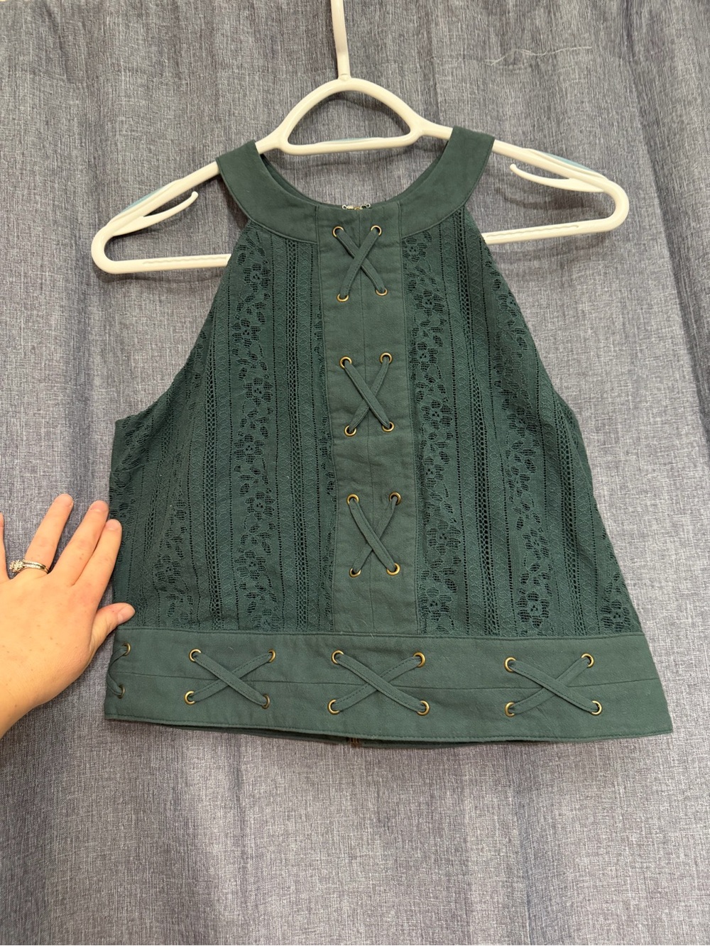 Moon River halter crop top L NWT - Picture 1 of 2